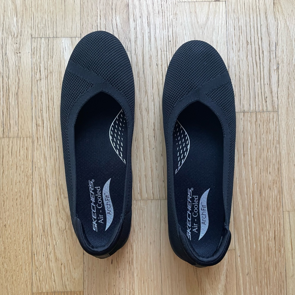 Sketchers Women’s Arch Fit Cleo Sport Slip On Shoes